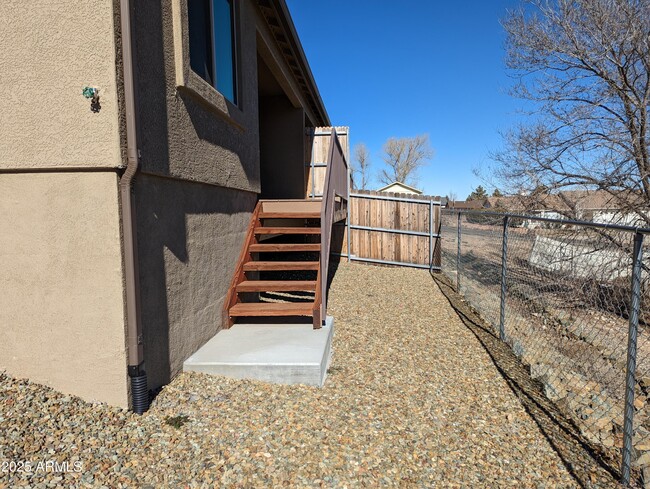 Building Photo - 4781 N Lone Cactus Dr