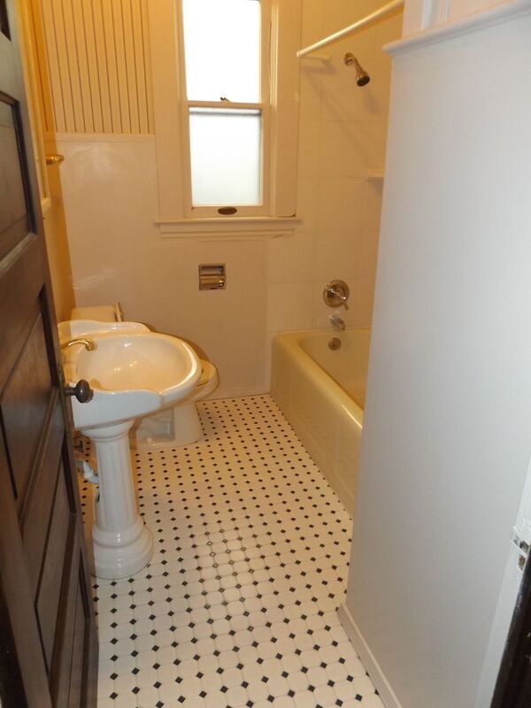 Building Photo - 1416 N 11th St