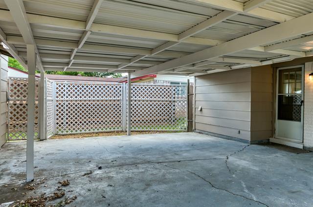 Building Photo - 2726 Starcrest Ln