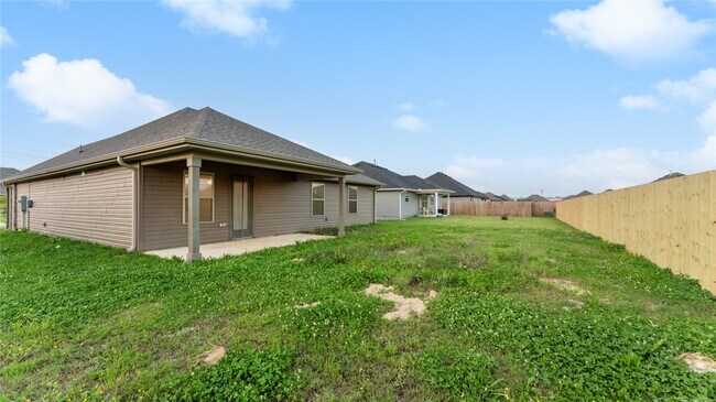 Building Photo - 1902 E Endura Pk Dr