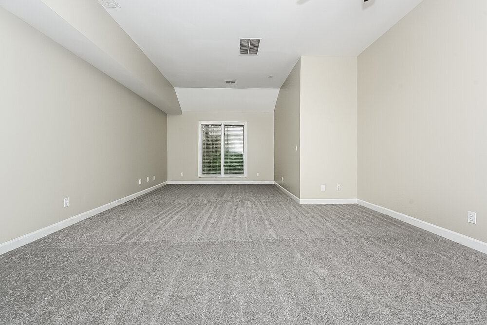 Building Photo - 130 Maple Pl