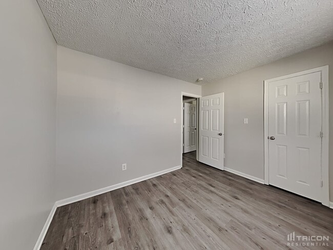 Building Photo - 2613 Cooper Pointe Cir