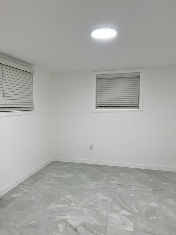 Building Photo - 706 S Greenthorn Ave