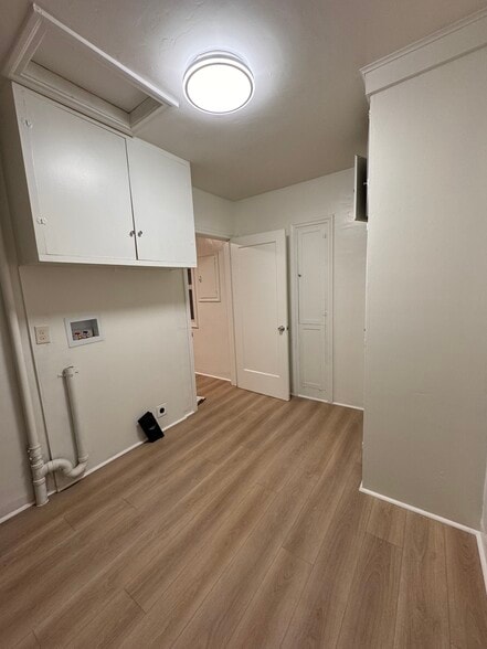 Building Photo - 20 Burchell Ave