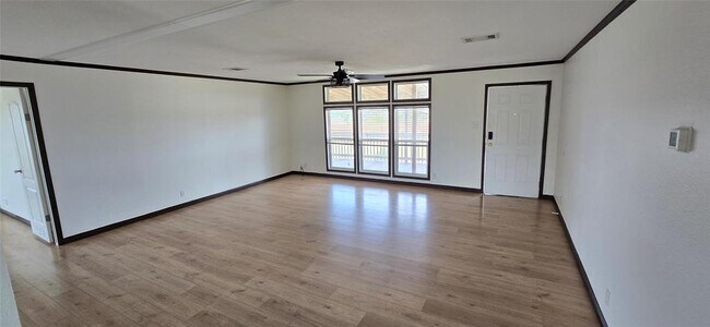 Building Photo - 148 Sunview Dr