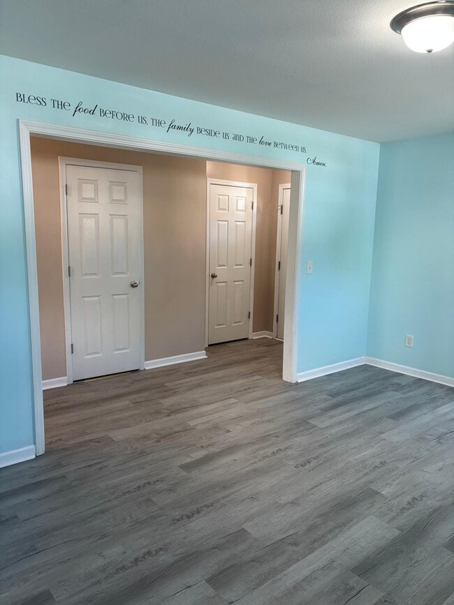 Building Photo - 1825 Polaris Dr