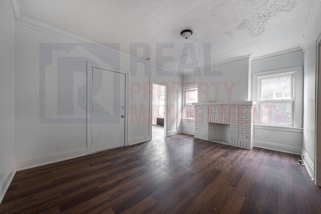 Building Photo - Cozy Living near University Circle
