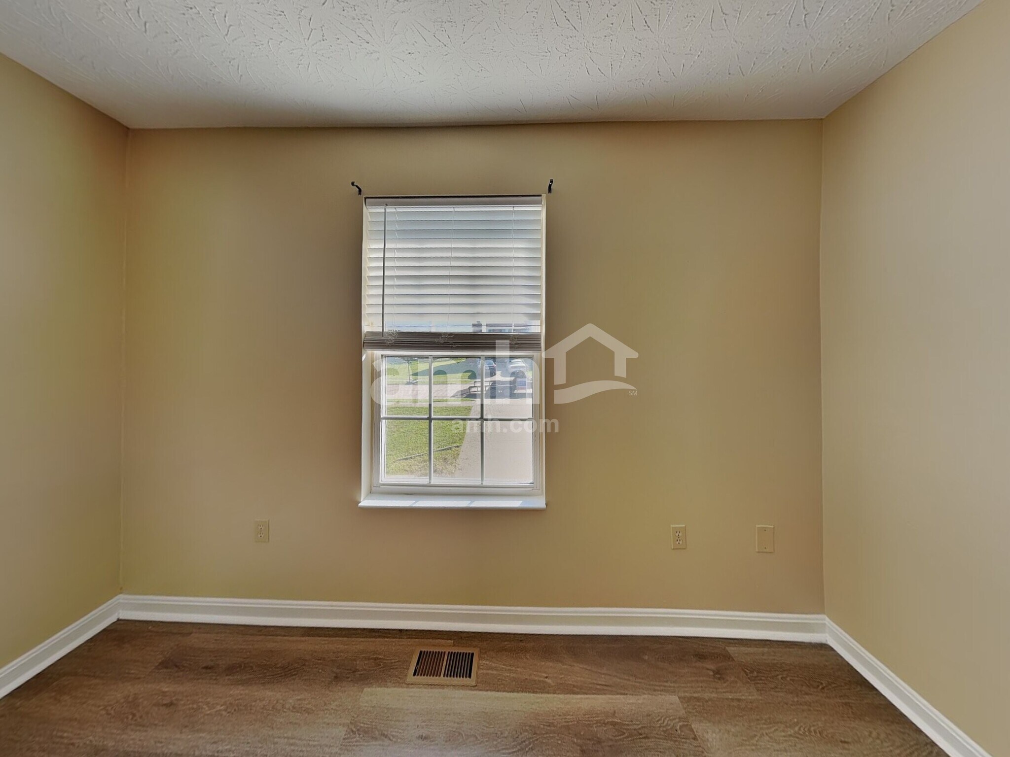 Building Photo - 10296 Manassas Ct