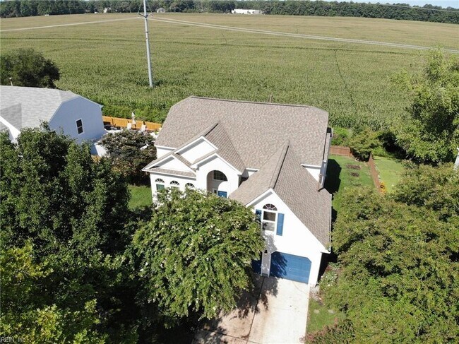 Building Photo - 3305 Fayette Dr