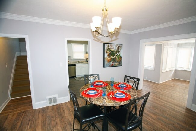 Building Photo - Gorgeous & Completely Rehabbed 3 Bed - 1.5 Bath Colonial for Rent!