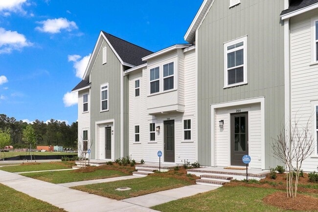 Building Photo - 266 Symphony Ave