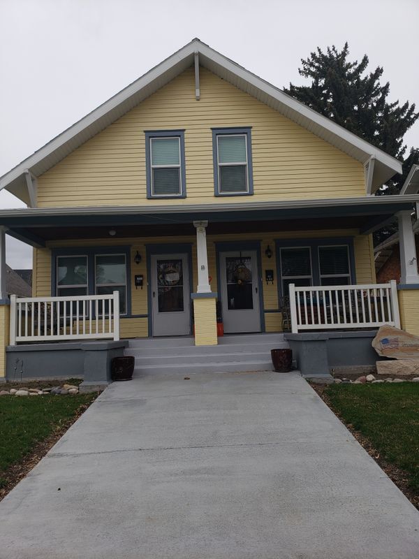 Primary Photo - 486 N Ridge Ave