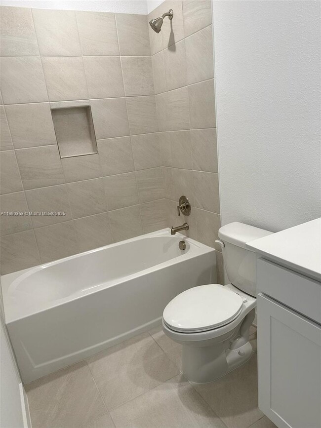 Building Photo - 5028 Elderberry St