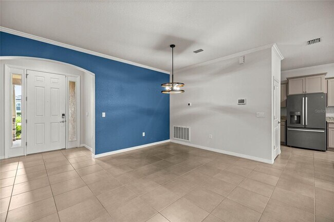 Building Photo - 8810 SW 63rd Ave