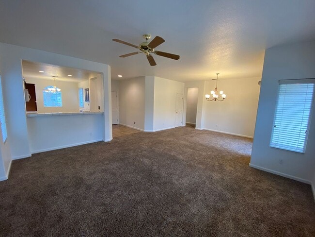 Building Photo - Cute Home in EGUSD