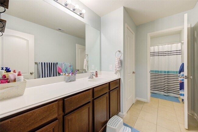 Building Photo - 7546 Fettle Ln