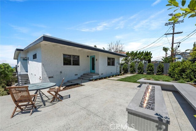 Building Photo - 7512 Rindge Ave