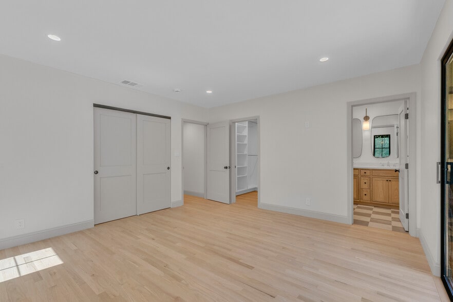 Primary Bedroom #1 - 4316 Bellaire Ave