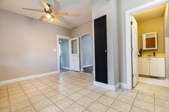 Building Photo - 2636 Fulton St