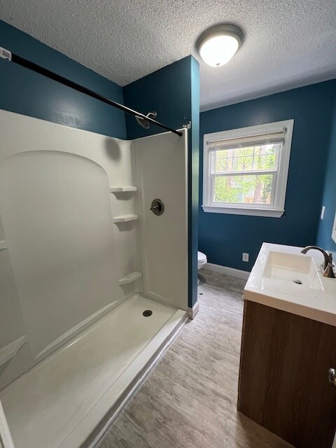 Building Photo - 2318 W Cornwallis Dr