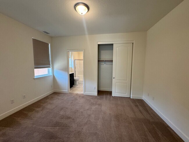 Building Photo - COMING SOON!! Stunning 4 Bed / 3 Bath NEXGEN Modern Home – $3,395/Month- Lesley Reilly Property