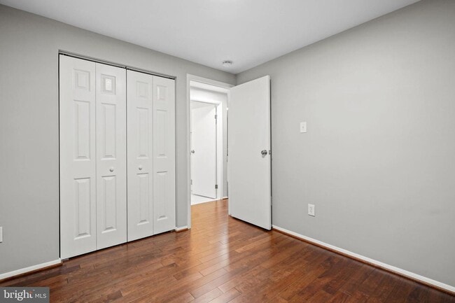 Building Photo - Welcome to Jackson Oak! This stunning 3-level townhome is now available for rent and offers the p...