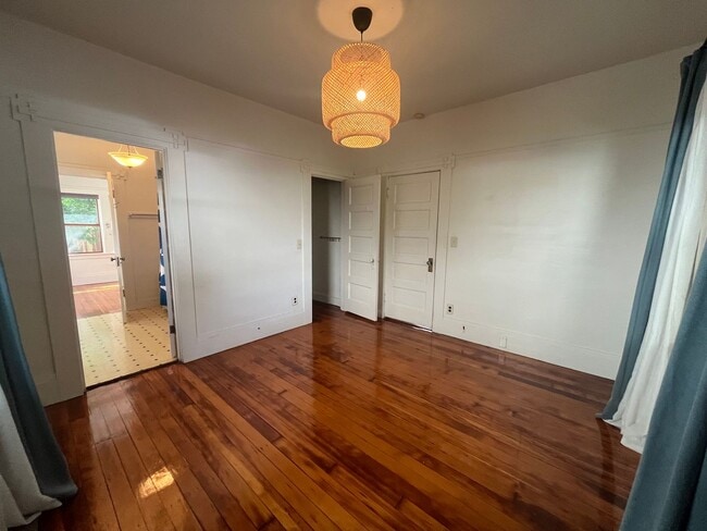 Building Photo - Beautiful 2bed 1bath home in Downtown Sacramento