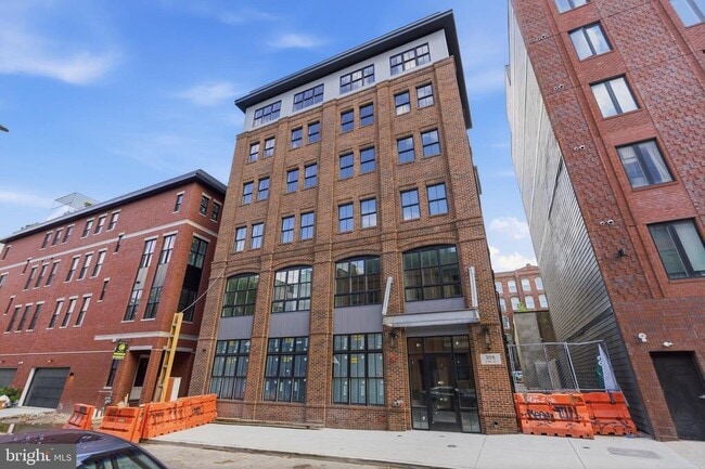 Building Photo - 209 New St