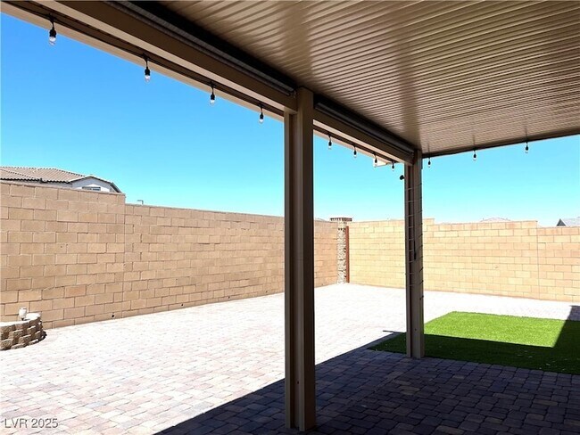 Building Photo - 8819 Burray St