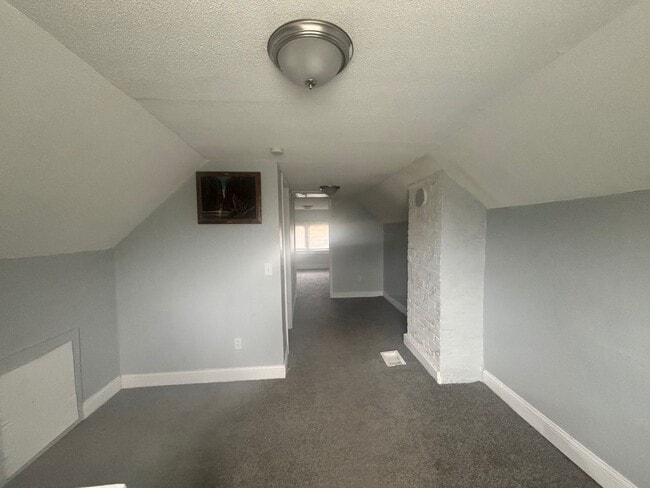 Building Photo - 2069 W 98th St