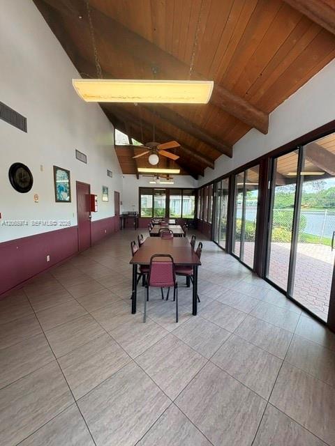 Building Photo - 9440 Poinciana Pl