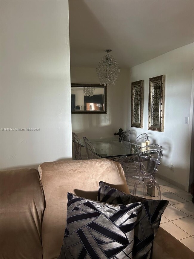 Building Photo - 1401 NE Miami Gardens Dr