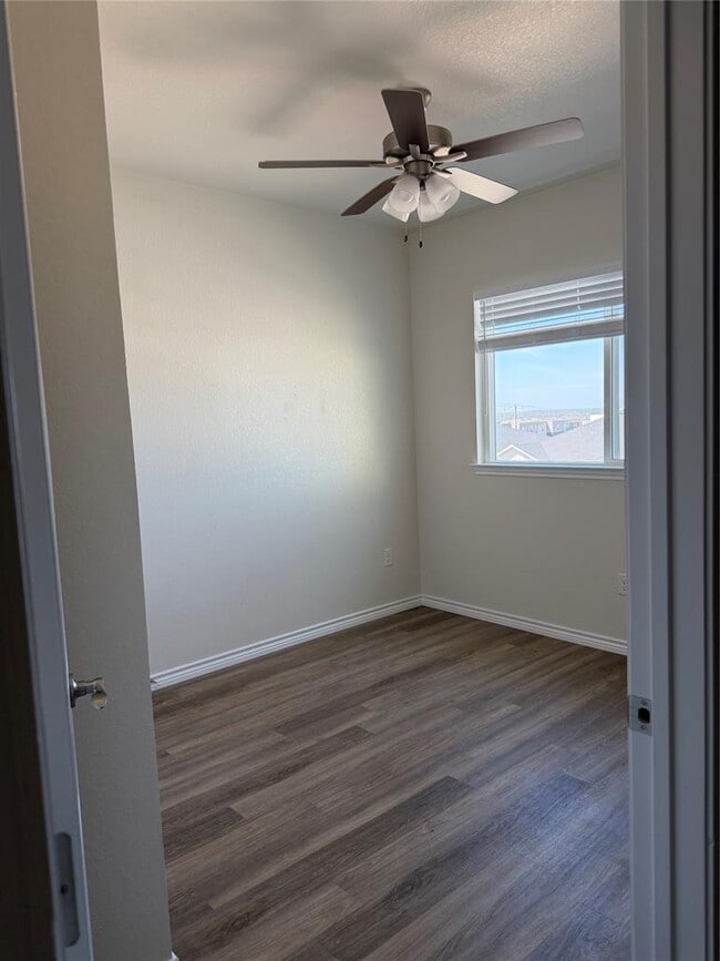 Building Photo - 510 Whirlaway Dr