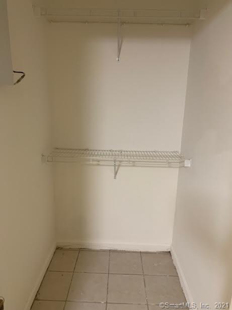 Building Photo - 112 Hoyt St