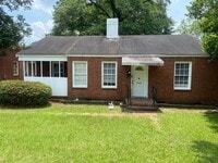 Building Photo - **AVAILABLE NOW**Midtown Columbus, GA 3 Bedroom / 1.5 Bathroom Home for Rent***