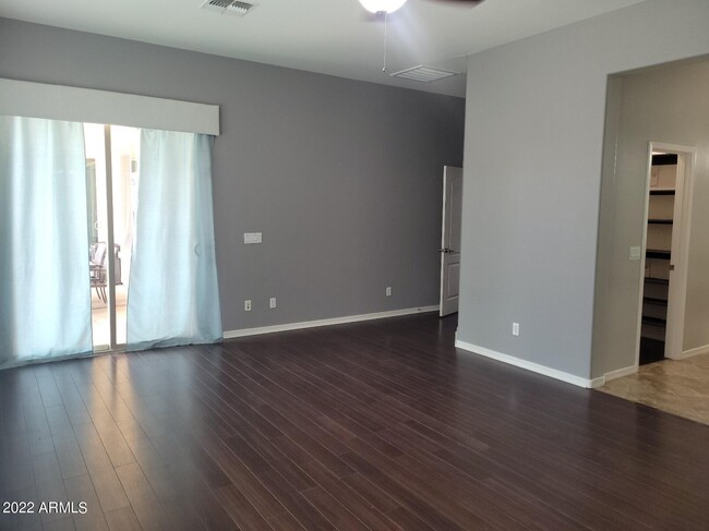 Building Photo - 19350 W Oregon Ave