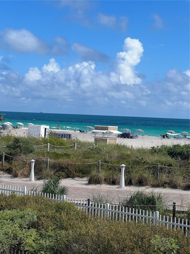 Building Photo - 345 Ocean Dr