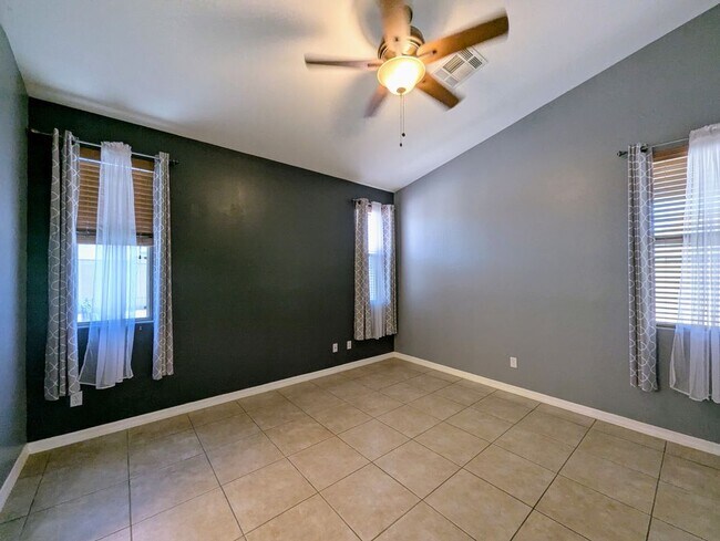 Building Photo - 3731 W St Kateri Dr