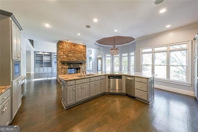 Building Photo - 2747 Lockerly Ln