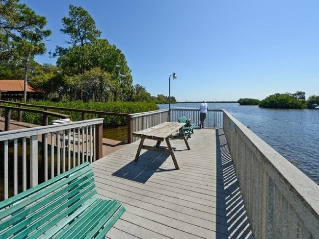 Building Photo - 486 Driftwood Dr