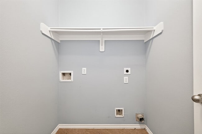 Building Photo - 26806 Shoal Hollow Ct