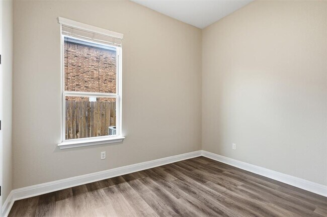 Building Photo - 105 Aspen Trail