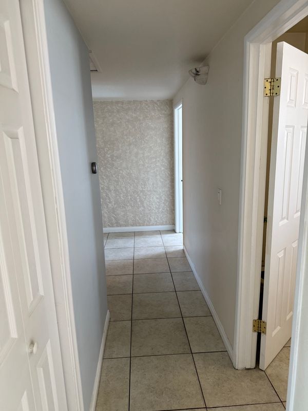 Building Photo - 15841 Rollins Ln