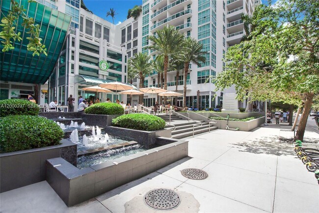 Building Photo - 951 Brickell Ave