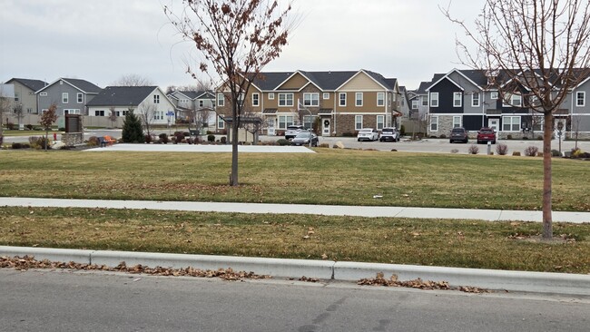 Building Photo - 5929 S Boddington Ln