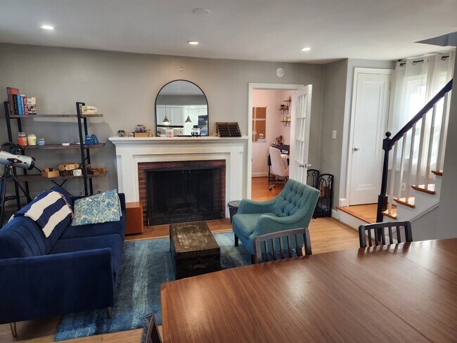 Building Photo - 3704 Arlington Blvd