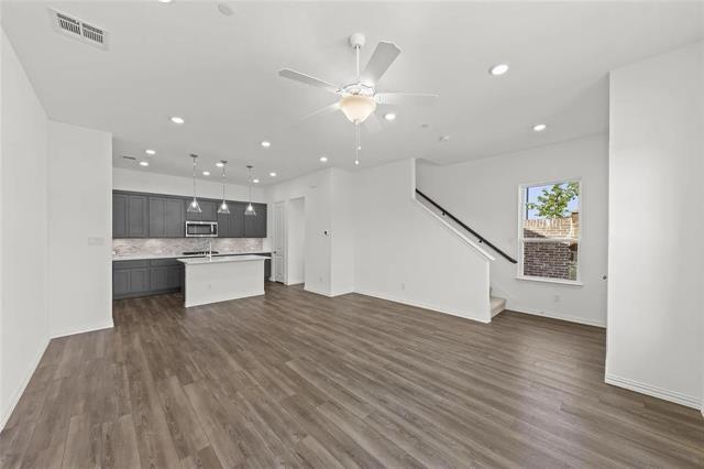 Building Photo - 1064 Old Rosebud Dr