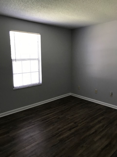 Building Photo - Coming Soon - 3/2 in Tanglewood