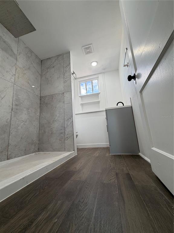 Building Photo - 517 Peninsular Dr