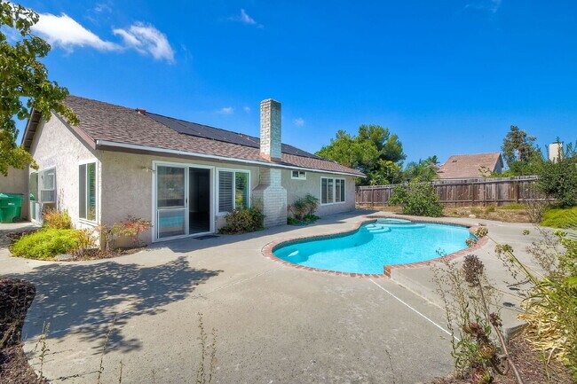 Building Photo - Single Story, Large Corner Lot with Pool p...